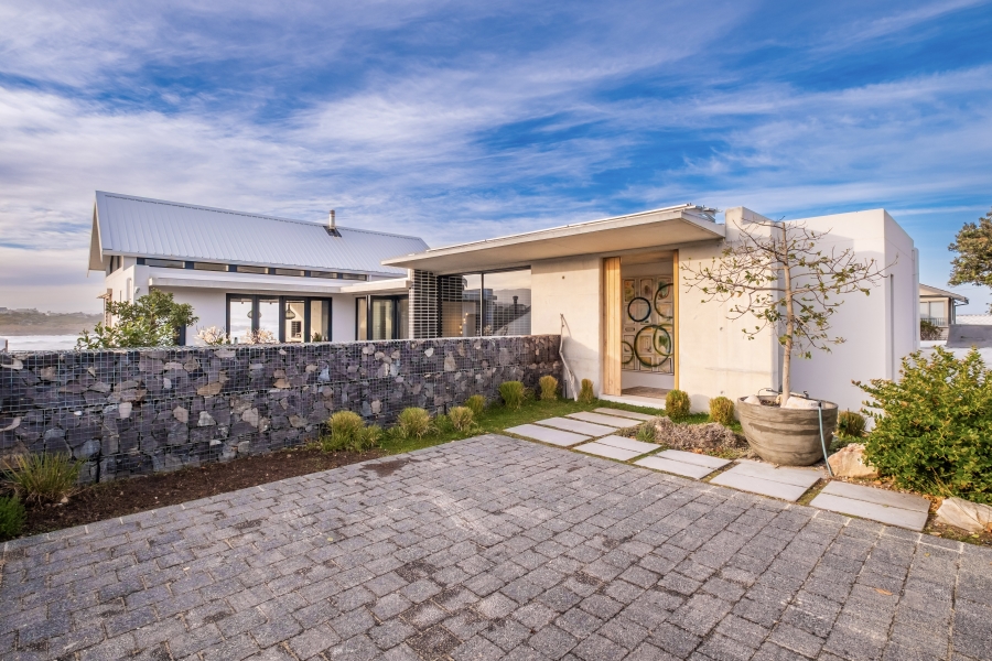 4 Bedroom Property for Sale in Onrus Western Cape